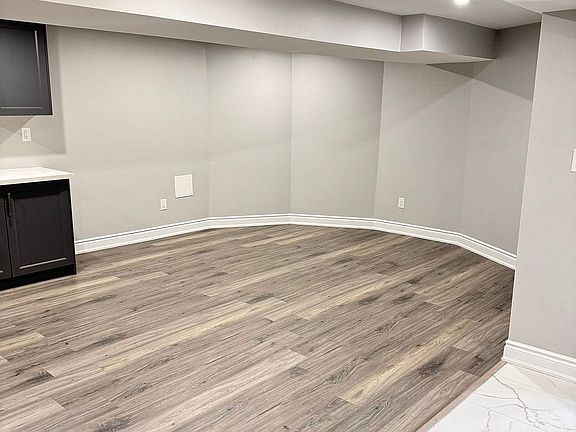 3rd image of 4 Gollop Cres