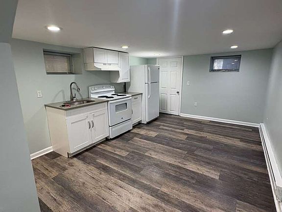 2nd image of 238 Columbia Ave #B2