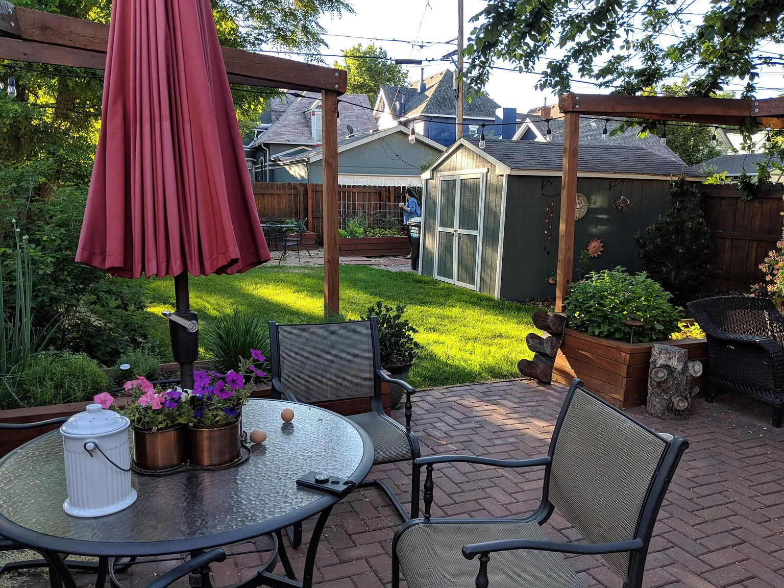 2734 Marion St — Photo 2