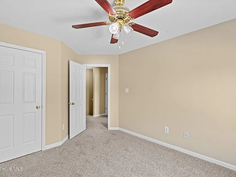 7598 Pleasantville Way — Photo 29