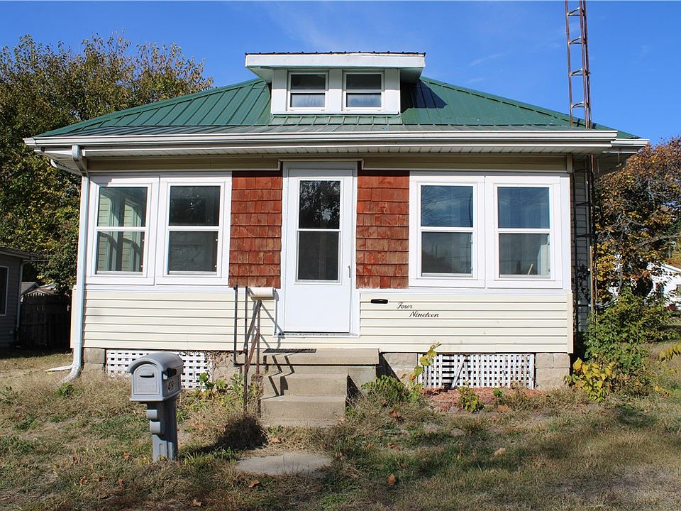 1st image of 419 W South 2nd St