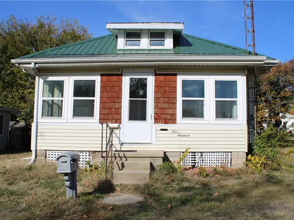 419 W South 2nd St, Shelbyville, IL 62565