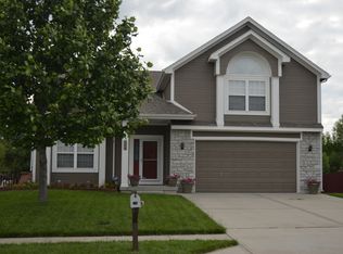 714 Garnes St, Raymore, MO 64083