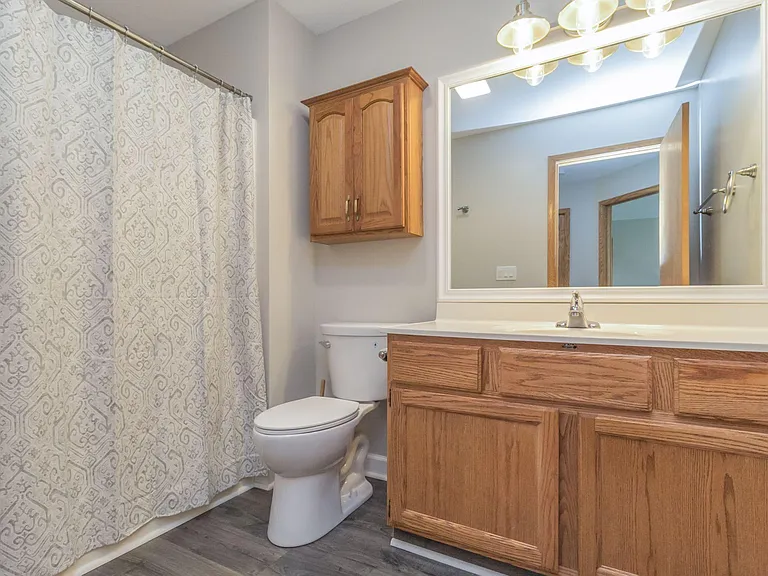 Full bathroom
