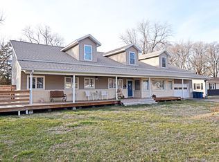 1951 S Link Ave, Springfield, MO 65804