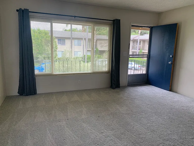 3339 Richland Dr — Photo 8