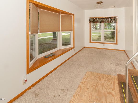 5th image of 311 S Robinson St