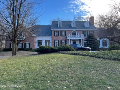3 Colonial Green Road, Albany, NY, 12211