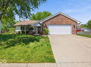 1816 Acorn Rd, Franklin, IN 46131