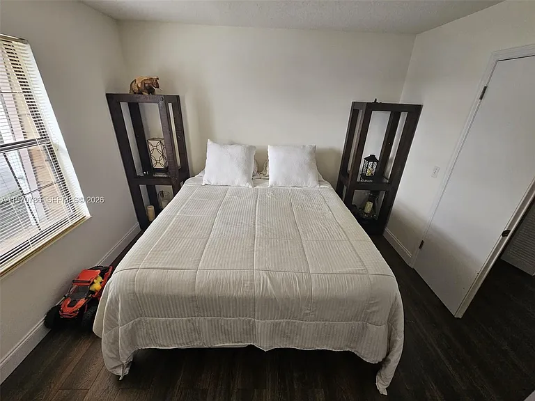 161 SE Village Dr #161 — Photo 8