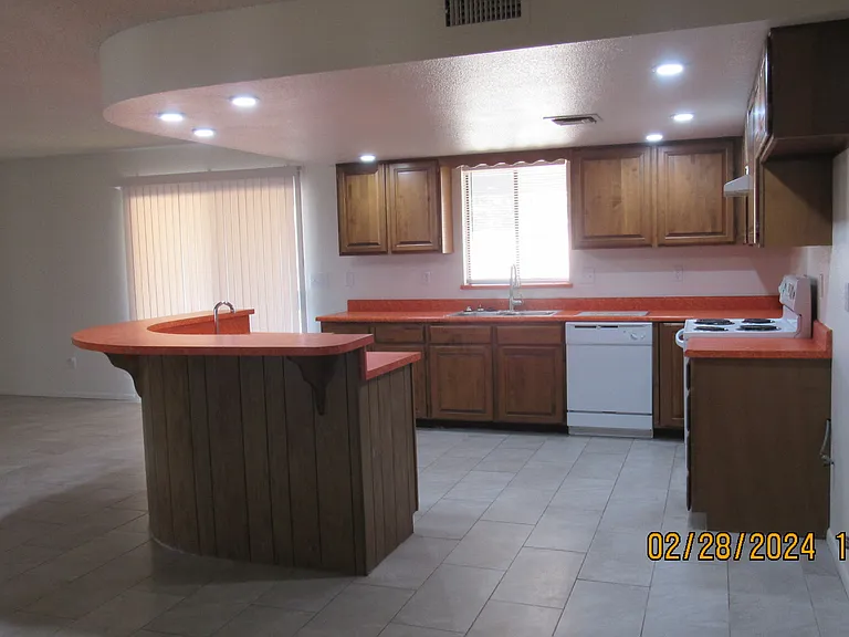 2571 Talisman Ln — Photo 10