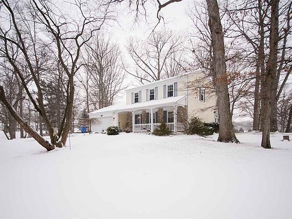 4th image of 2898 E Hickory Ln