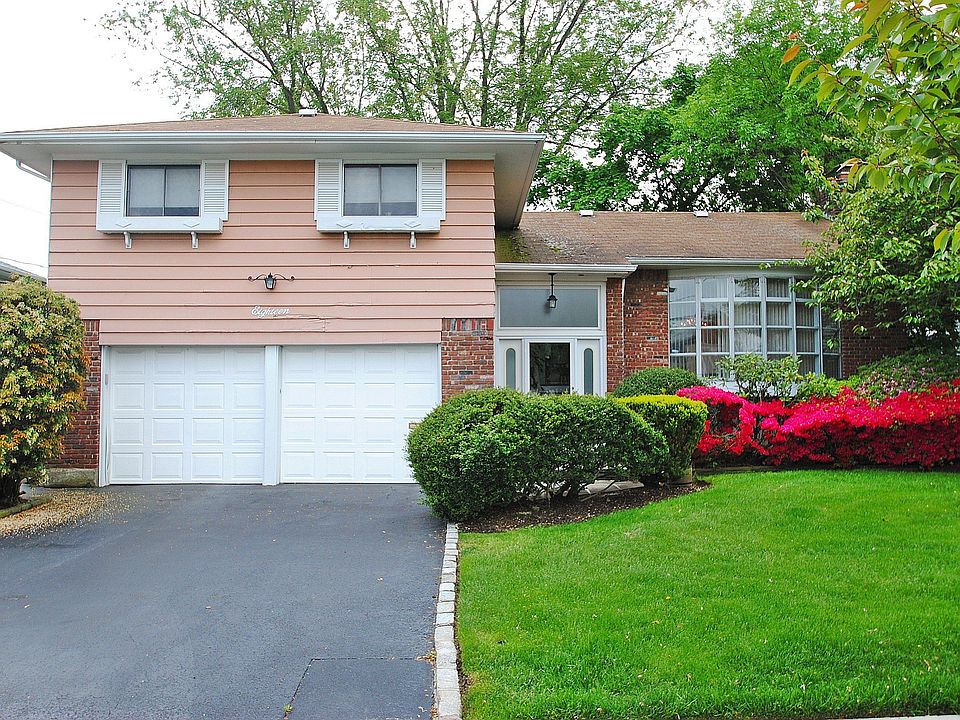 1st image of 18 Glenn Dr