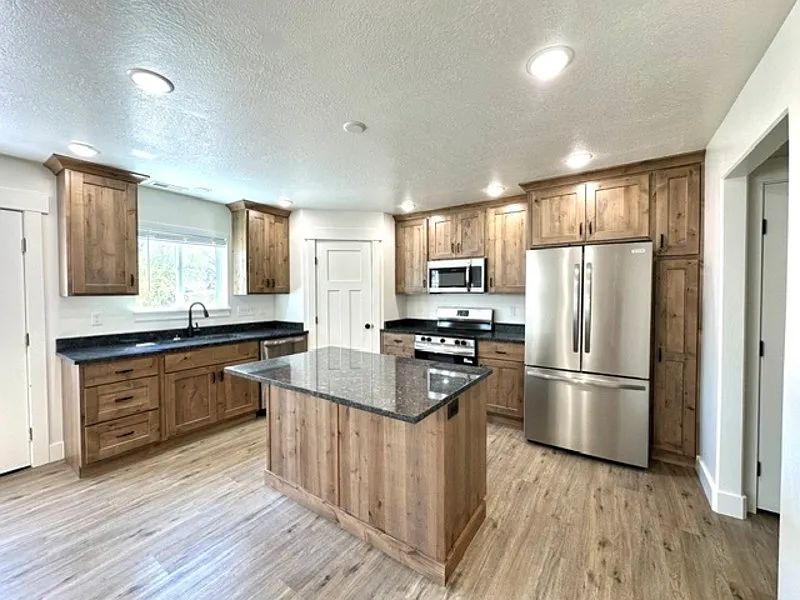 Building Photo - 5955 W 14400 N