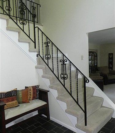 2nd image of 3033 Creekside Dr
