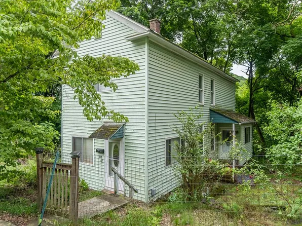 102 Woodvale Ave, Johnstown, PA 15901