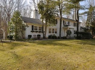 3 Valley Ln, Chappaqua, NY 10514