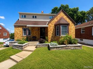 673 Bellsworth Dr, Saint Louis, MO 63125