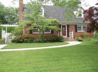 6209 Rockhurst Rd, Bethesda, MD 20817