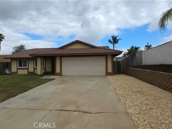 10625 Zodiac Dr, Riverside, CA 92503