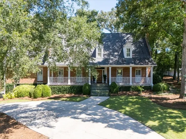 1153 Saint Andrews Dr, Macon, GA 31210