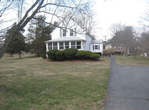 2nd image of 377 Water St