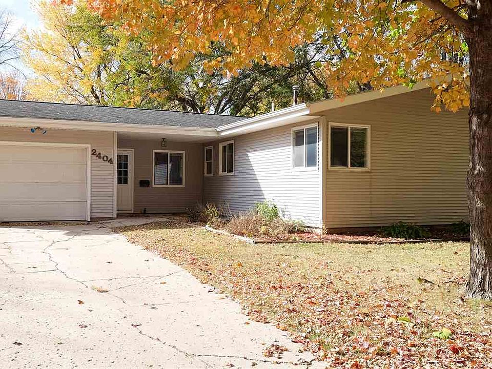 1st image of 2404 Jackson Ave