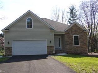 6836 Fairfield, Concord Township, OH