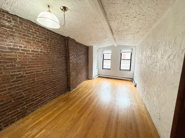 58 Prince St APT 6, Boston, MA 02113