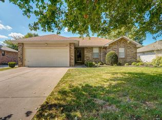 523 S Suburban Ave, Springfield, MO 65802