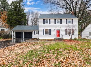 191 Upland Dr, Rochester, NY 14617