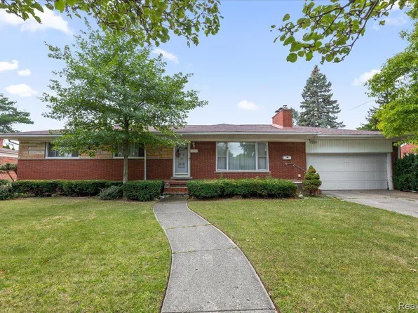 10904 Andrews Ave, Allen Park, MI 48101