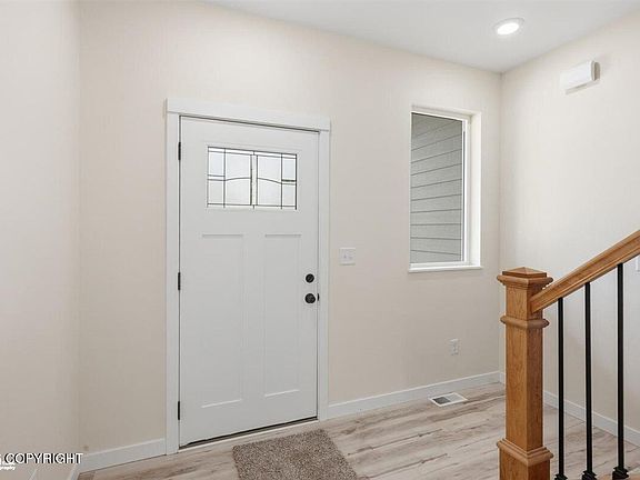 4th image of 2421 W Sunlight Ln