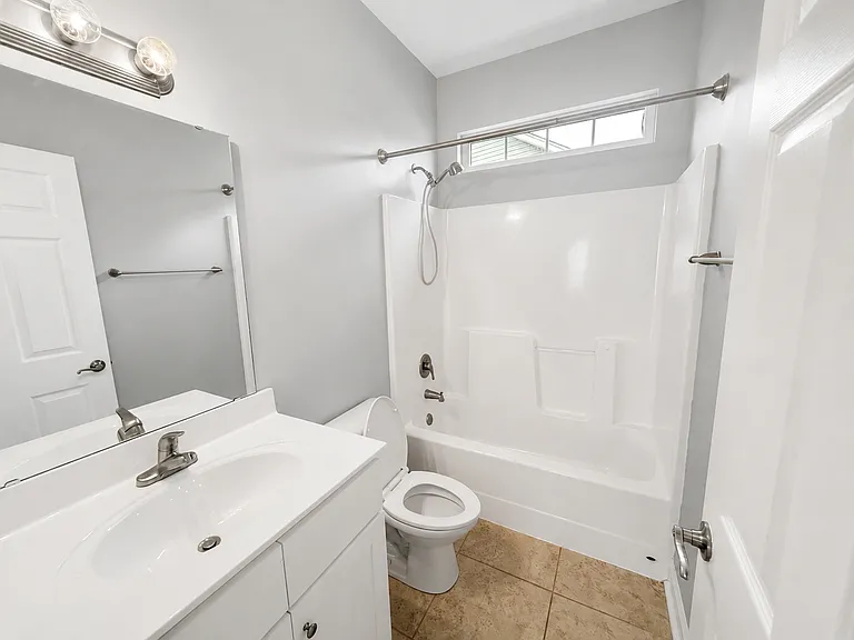 264 Archdale St — Photo 17