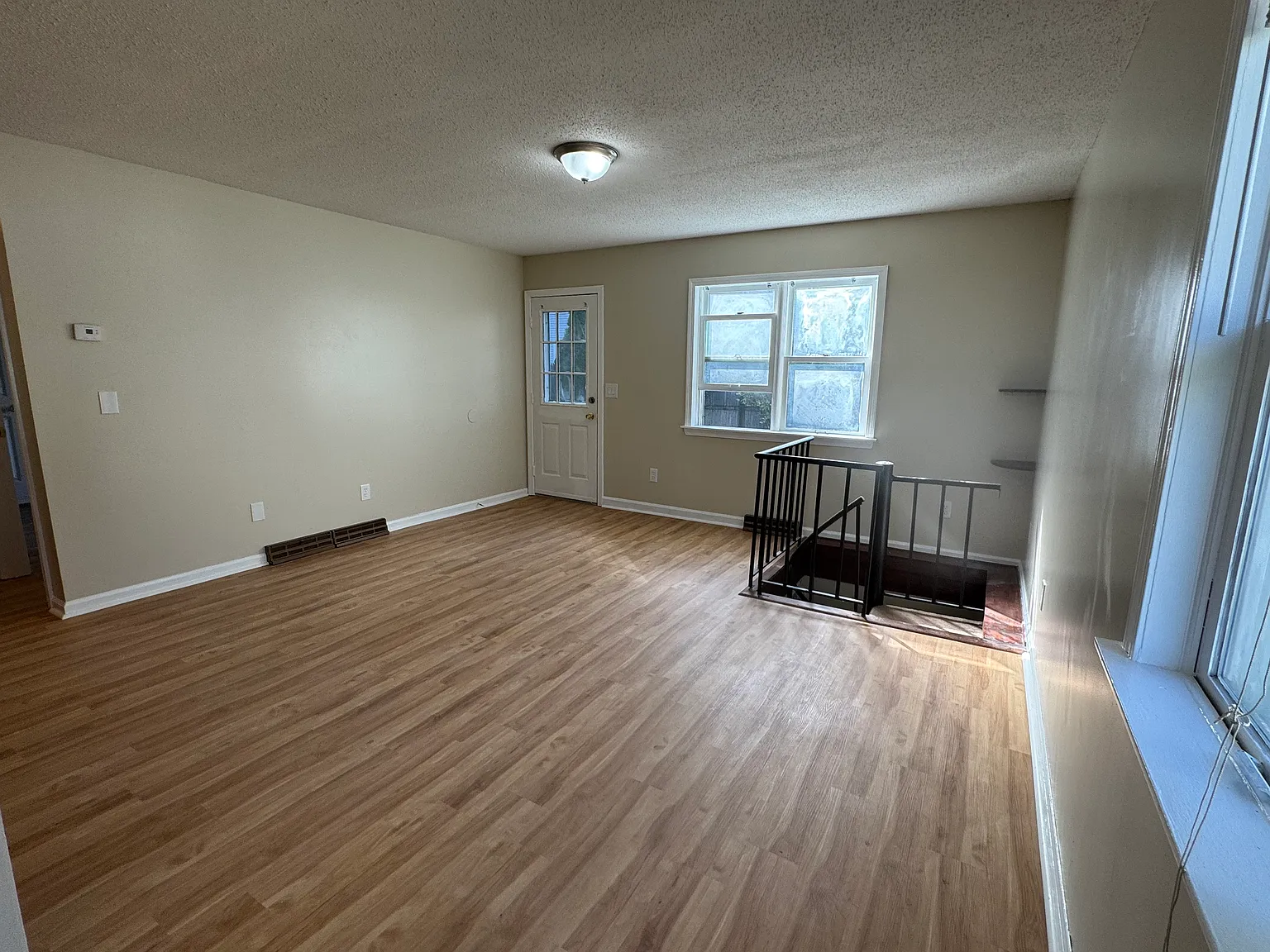 1 bed, 600 sqft, $1,600 — Photo 2