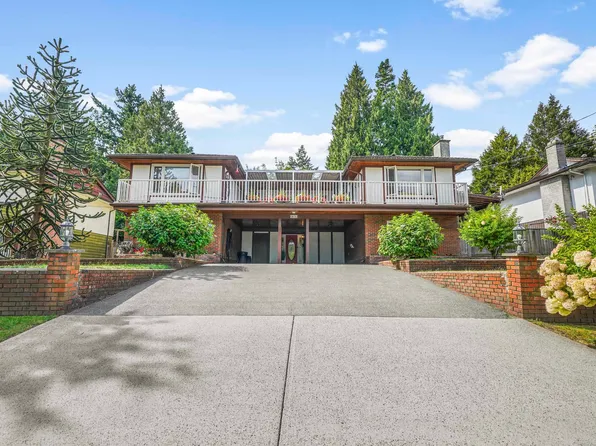 5174 Dennison Dr, Delta, BC V4M 1R8