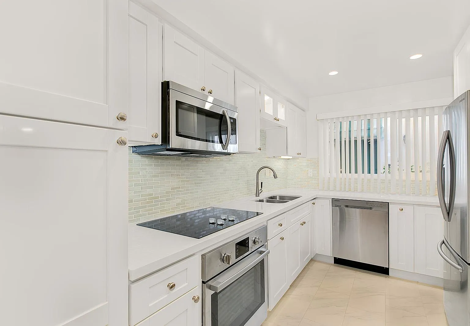1745 Selby Ave — Photo 2