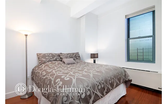 Sold by Douglas Elliman | media 15