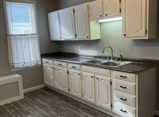 48 Van Derveer St, Amsterdam, NY 12010