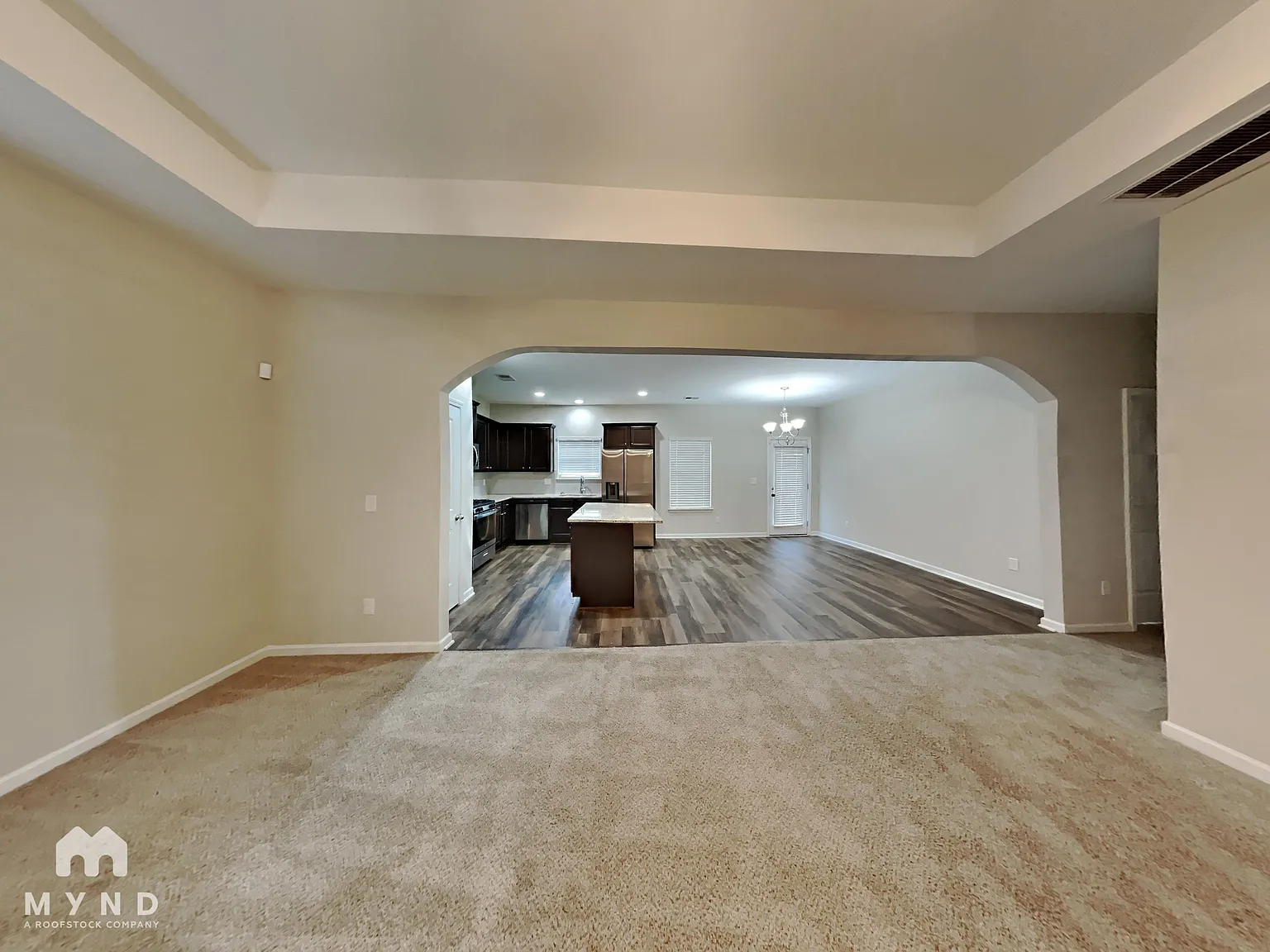4 bed, 2.0 bath, 1784 sqft, $2,055 — Photo 2