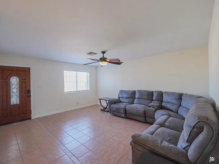 2146 S 47th Ave — Photo 25