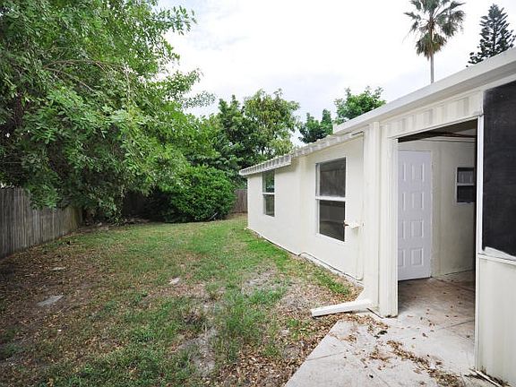 2nd image of 5307 45th St