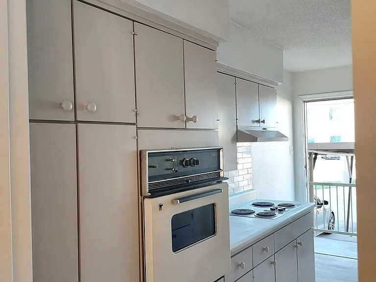 11114 Valleydale Dr #B — Photo 15