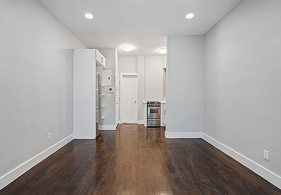 5th image of 518 E 88th St APT 2A