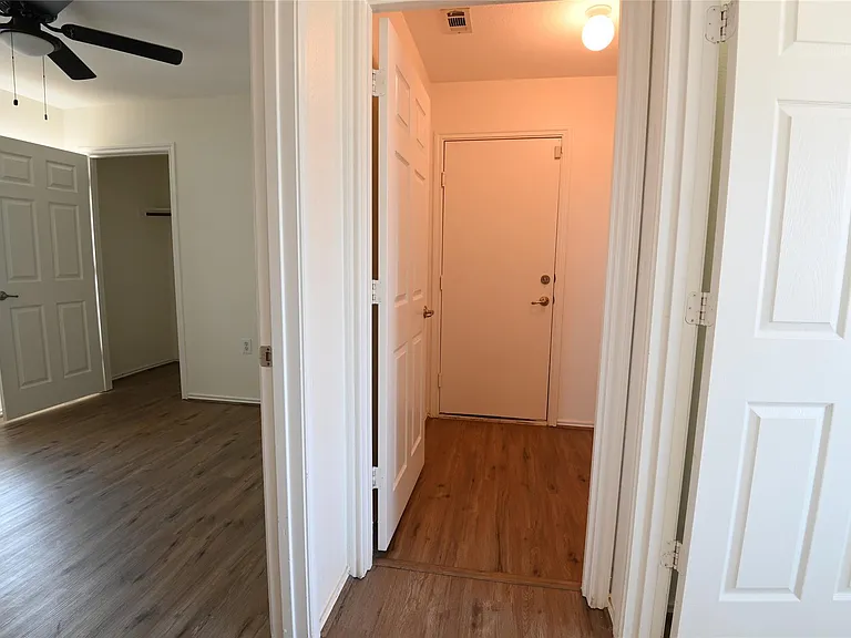 Angel Dr — Photo 18