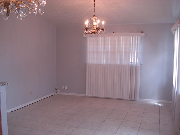 3rd image of 3000 N Turnbull Dr