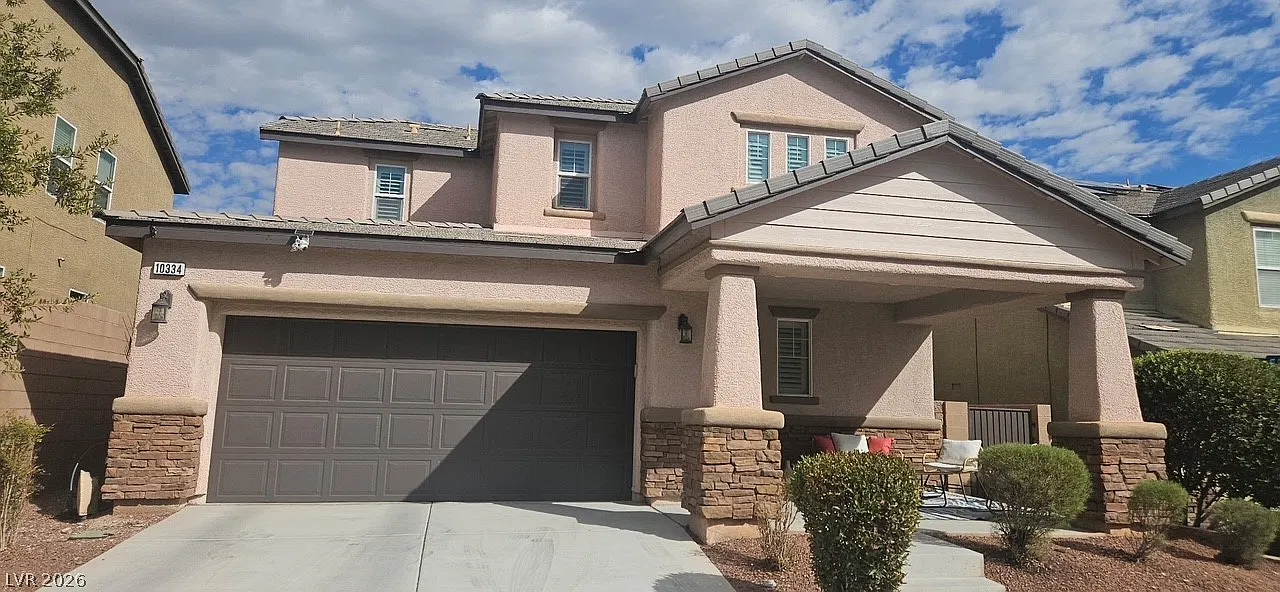 4 bed, 3.0 bath, 1929 sqft, $2,799 — Photo 1