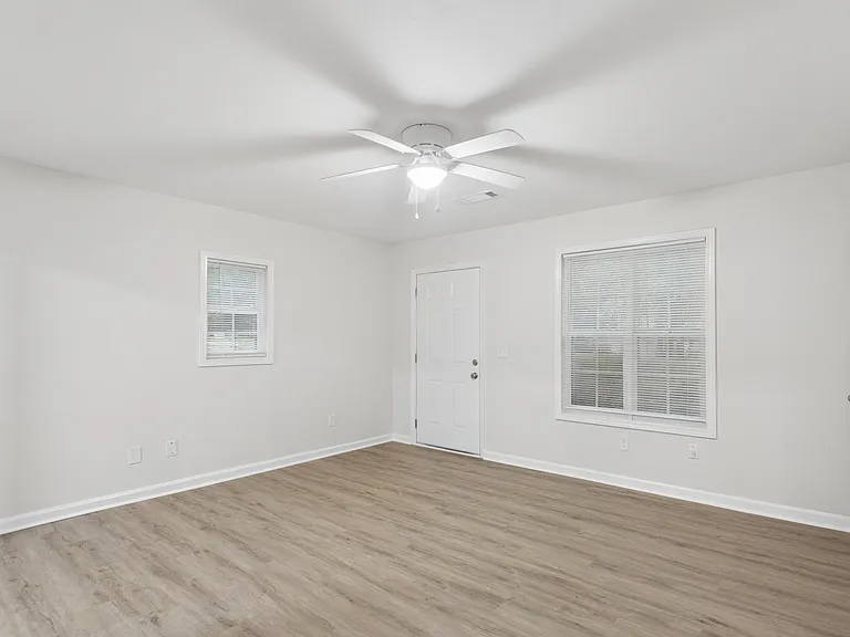 1446 Bellemeade Ct SW #A — Photo 2