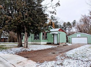 413 4th St, Sandstone, MN 55072