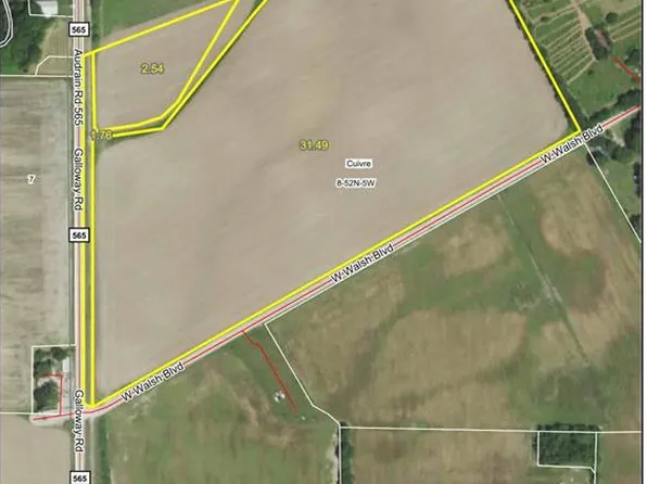 35 N Galloway Rd, Vandalia, MO 63382